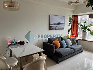 Sheung Wan - Queen's Terrace 03