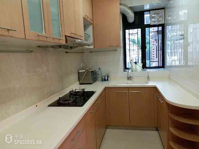 Mid Levels Central - The Grand Panorama Block 1 01