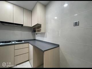 Sai Ying Pun - Kwan Yick Building 02