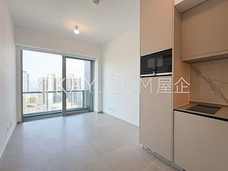 Sai Ying Pun - No.8 Hing Hon Road (Resiglow-Bonham) 02