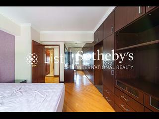 Mid Levels Central - Birchwood Place 08