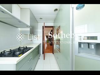 Mid Levels Central - Birchwood Place 15