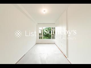 The Peak - Strawberry Hill 18