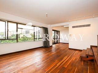 Happy Valley - Broadwood Park 02