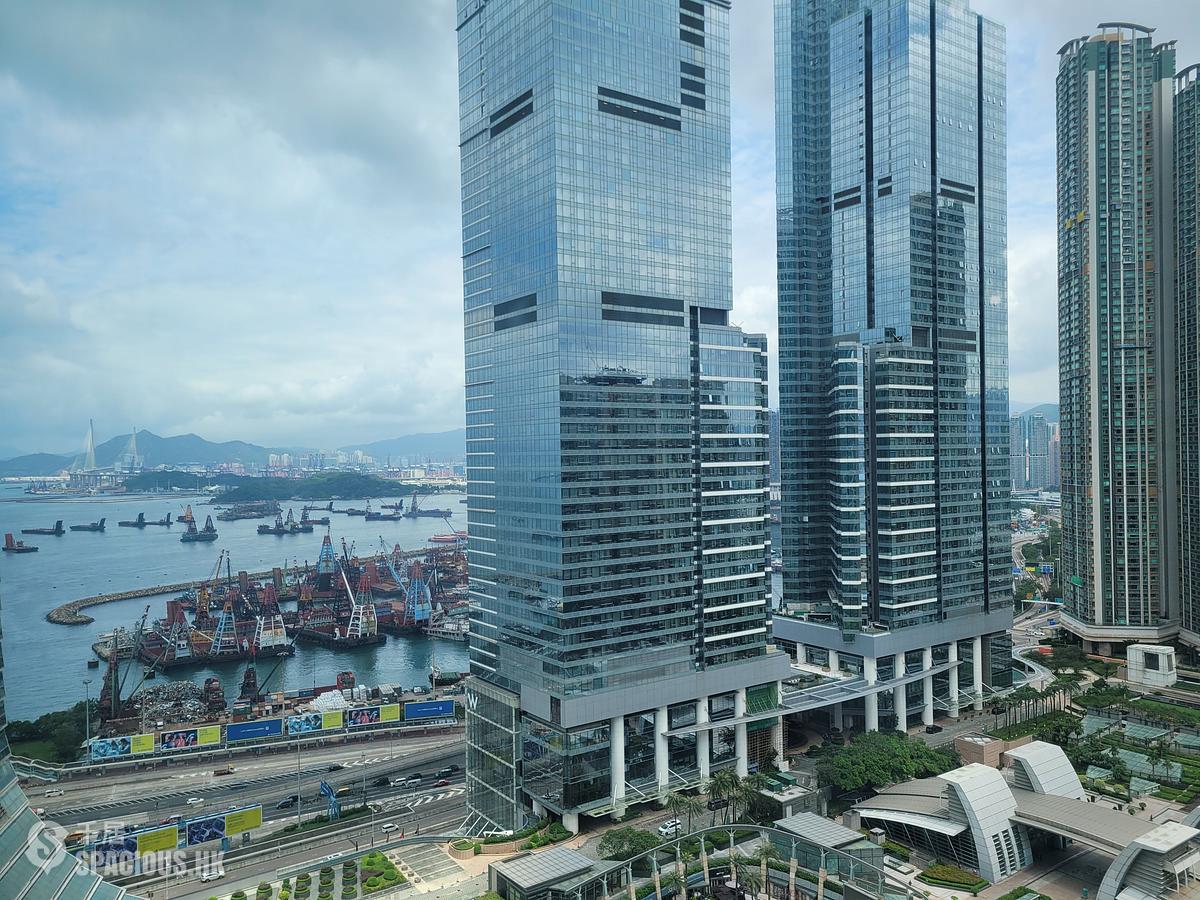 West Kowloon - The Harbourside 01