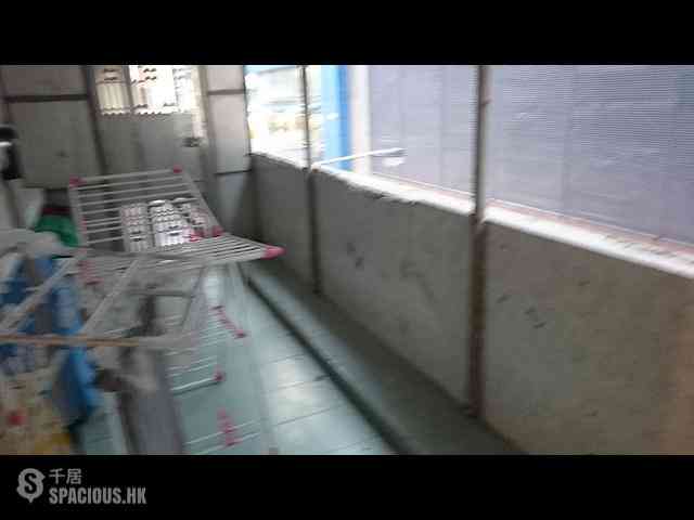 Wan Chai - Kin Lee Building 08