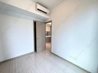 Wong Chuk Hang - The Southside Phase 1 Southland Tower 1A 03
