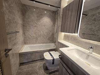Wong Chuk Hang - The Southside Phase 4A La Montagne I Tower 2A 06