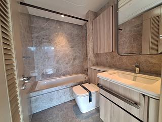 Wong Chuk Hang - The Southside Phase 4A La Montagne I Tower 2B 07