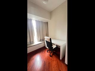 Wan Chai - The Avenue Phase 1 Block 5 06