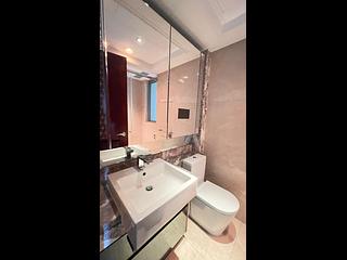 Wan Chai - The Avenue Phase 1 Block 5 09