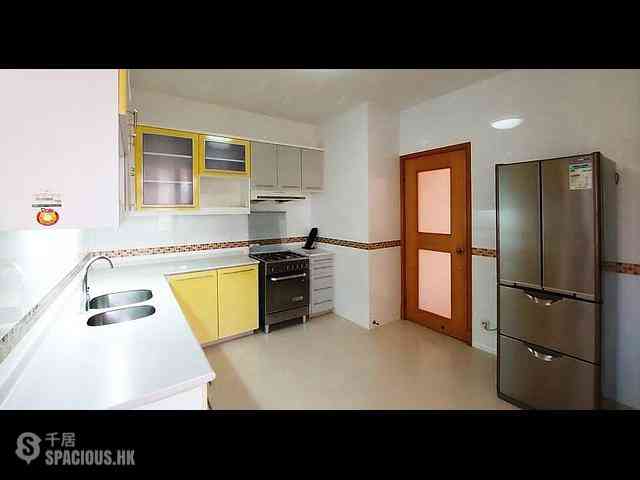 Tai Hang - Elm Tree Towers Block B 03