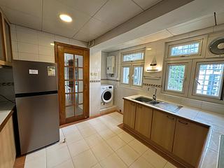 Mid Levels West - Realty Gardens London Court (Block 1) London Court 09