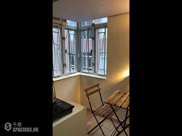 Sai Ying Pun - Lucky Building 03