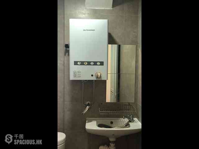 Sai Ying Pun - Lucky Building 12