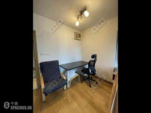 Tai Kok Tsui - Harbour Green Tower 3 04