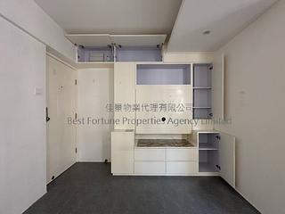 坚尼地城 - 满发大厦 03