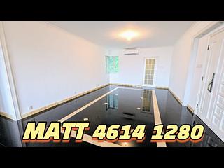 Mid Levels Central - Elegant Terrace 02