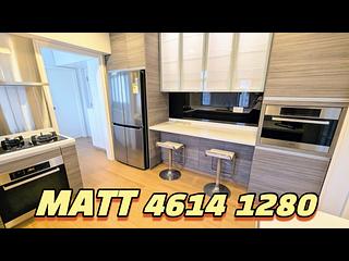 Mid Levels Central - Elegant Terrace 04