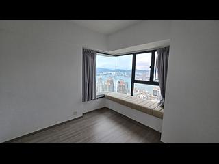 Mid Levels West - 80 Robinson Road 07