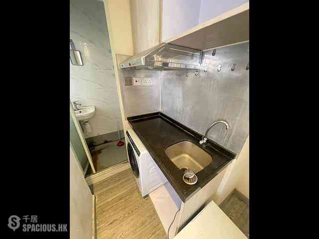 Sai Ying Pun - Hong Ming Building 03