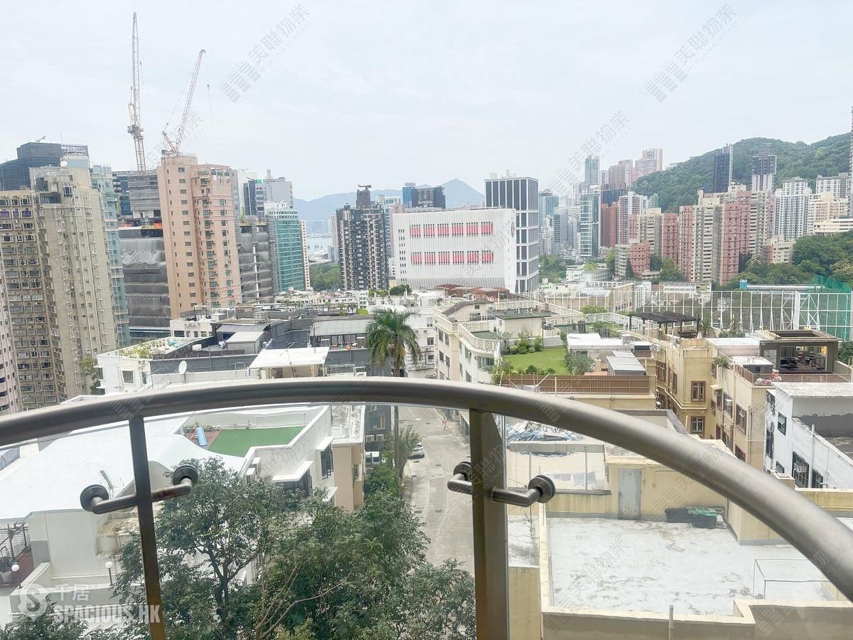 Happy Valley - Beverly Hill 01