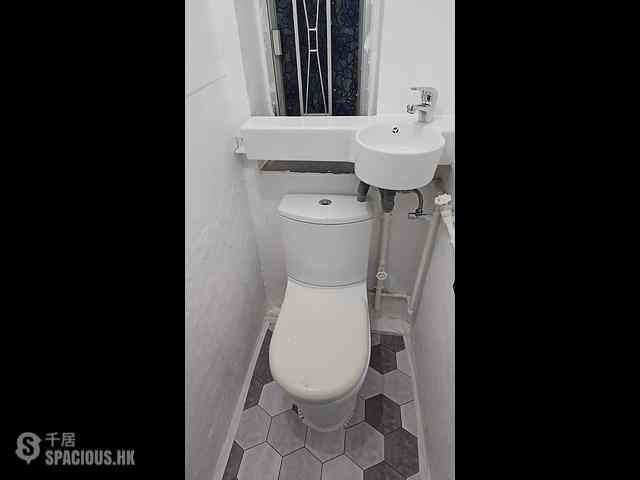 Peng Chau - 3-5, Wai Tsai Street 07