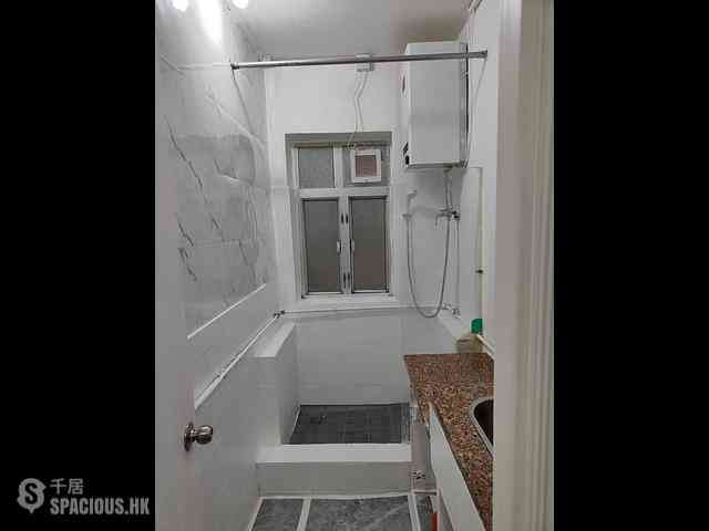Peng Chau - 3-5, Wai Tsai Street 10