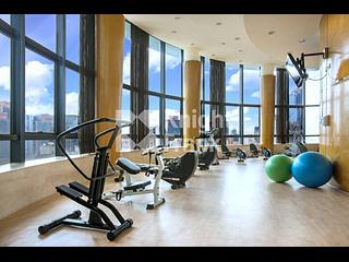 Mid Levels West - 80 Robinson Road 11