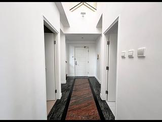 Mid Levels Central - Scenecliff Block 2 16