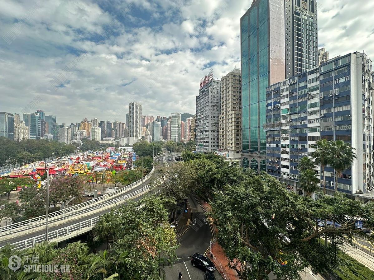 Causeway Bay - Lok Sing Centre 01