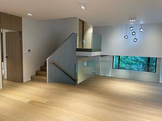 Mid Levels Central - May Tower Block 1 02