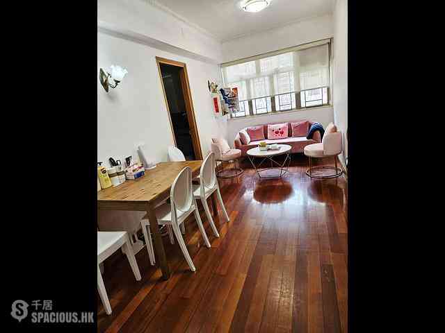 North Point - Happy House 01