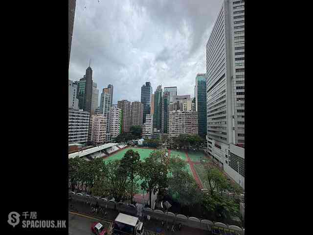 Wan Chai - The Avenue Phase 2 Block 1 01