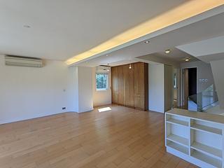 Sai Kung - Venice Villa 14