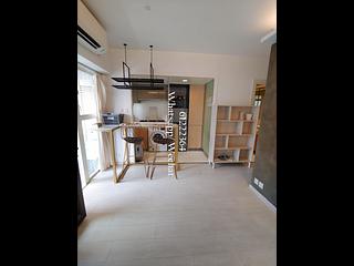 Soho - Centrestage 16
