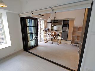 Soho - Centrestage 27