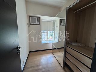 Sai Ying Pun - Centre Place 04