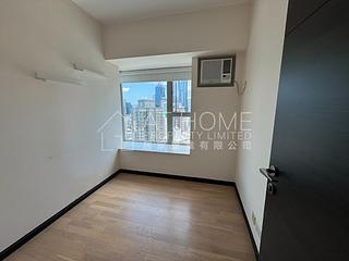 Sai Ying Pun - Centre Place 05