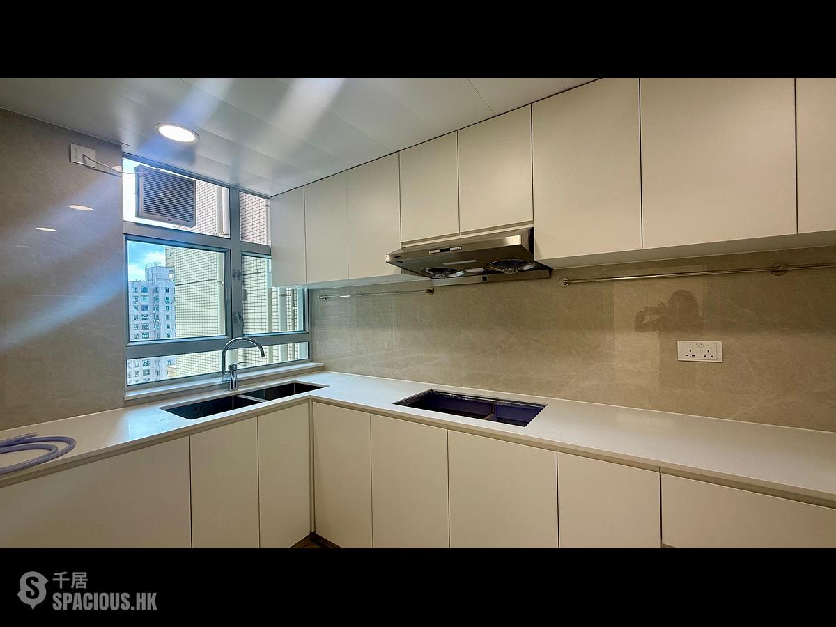 Fortress Hill - Harbour Heights Block 3 (Nam Fung Court) 01