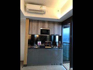 North Point - One Prestige 03