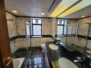 Mid Levels Central - Dynasty Court Block 5 19