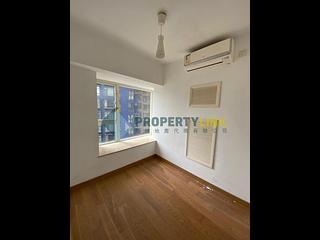 Soho - Centrestage 03