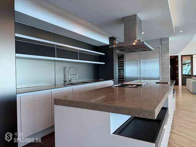 Repulse Bay - The Lily Block 4 03