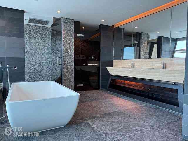Repulse Bay - The Lily Block 4 03