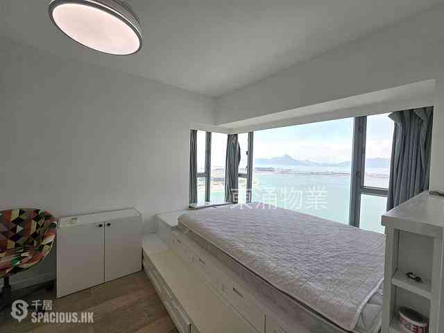 Tung Chung - Seaview Crescent Block 1 05