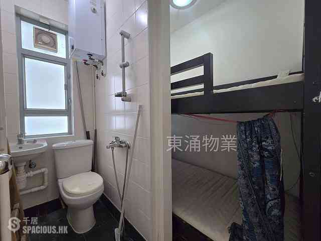 Tung Chung - Seaview Crescent Block 1 09