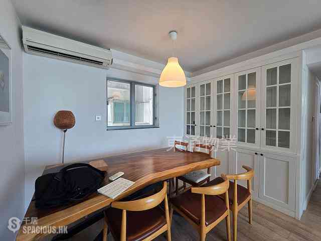 Tung Chung - Seaview Crescent Block 1 01