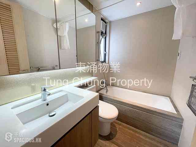 Tung Chung - The Visionary Tower 10 12