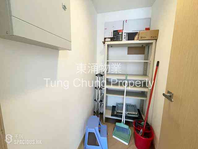 Tung Chung - The Visionary Tower 10 09